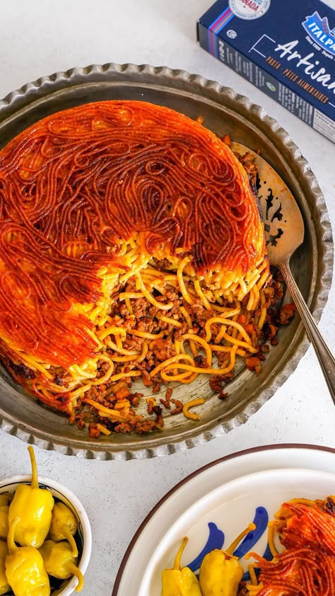 Persian Pasta, Persian Spaghetti, National Pasta Day, Food Persian, Iran Food, Saffron Threads, Eating Food Funny, Iranian Food, Around The World Food