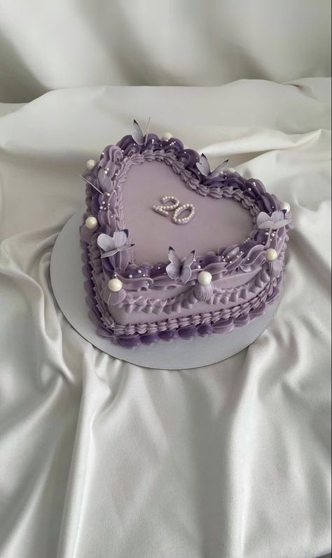 Light Purple Cake, 20 Bday Cake, Heart Shaped Birthday Cake, 19th Birthday Cakes, Rodjendanske Torte, Heart Birthday Cake, 14th Birthday Cakes, Purple Cakes Birthday, 17 Birthday Cake