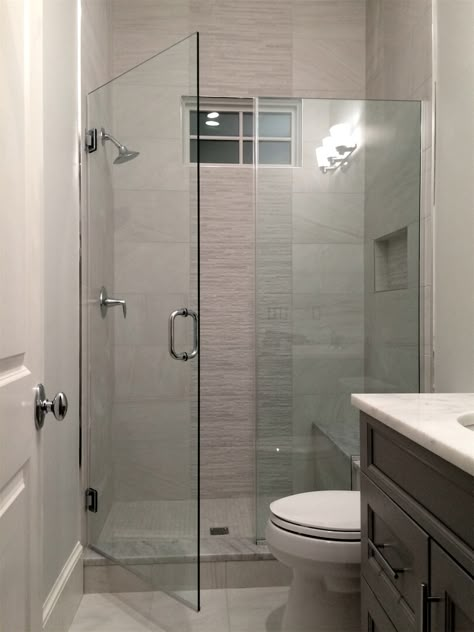 Bathroom Renovation Shower, Shower Glass Door, Clean Shower Doors, Bathroom Shower Doors, Shower Renovation, Nerd Room, Glass Shower Doors Frameless, Guest Bathroom Remodel, Bathroom Shower Design