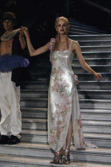 Christian Dior Spring 1998 Couture, Dior Spring 1998, 1998 Couture, Galliano Dior, Dior Collection, Fancy Fashion, 90s Runway Fashion, Runway Fashion Couture, Dior Dress