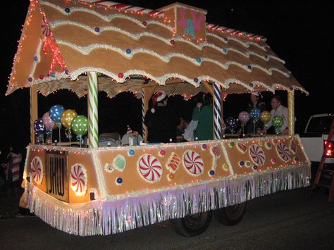 Our Christmas Parade Float - the Gingerbread House. Giant Gingerbread House. Large Candy. Diy Christmas Float Ideas, Christmas Parade Float Ideas, Holiday Parade Floats, Parade Float Diy, Parade Float Theme, Giant Gingerbread House, Christmas Floats, Parade Float Ideas, Parade Float Decorations