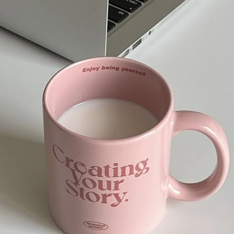 Light Pink Playlist Covers, Pink Writer Aesthetic, Pink Stuff Aesthetic, Pink Autumn Aesthetic, Id Aesthetic, Wallpers Pink, Mug Aesthetic, Pink Core, Pink Mug