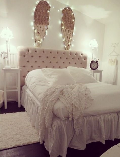 Versace Vuitton White Bed, Girl Bedroom Designs, Shabby Chic Bedrooms, Chic Bedroom, Living Room Grey, Dream Rooms, My New Room, Dream Room