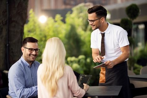 Happy Employees, Office Team, Social Communication, Corporate Photography, Business Portrait, Media Sosial, Business People, Corporate Office, People Talk