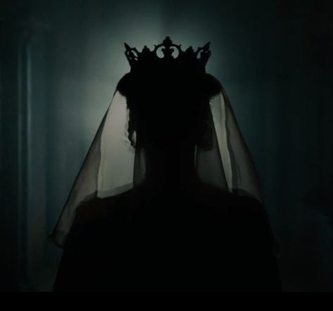 Crowning A Queen Aesthetic, Night Queen Aesthetic, Dark Crown Aesthetic, Mad Queen Aesthetic, Old Queen Aesthetic, Queen Mother Aesthetic, Queen Astethic, Queen Crown Aesthetic, Dragon Queen Fantasy Art