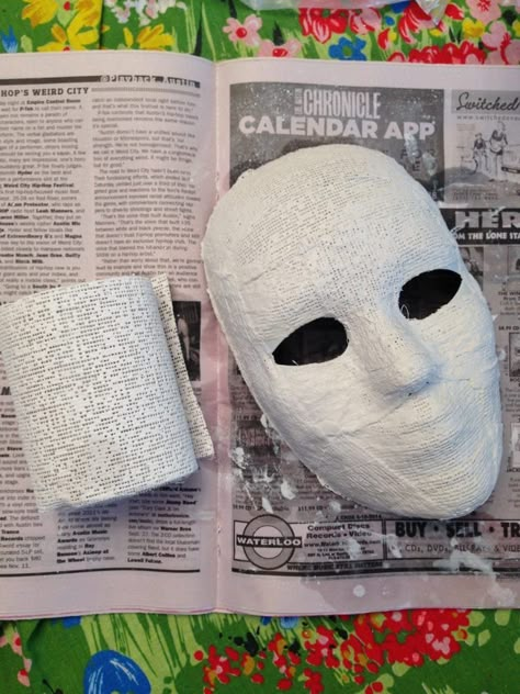 Vintage Halloween Mask, Diy Halloween Masks, Horror Crafts, Cardboard Mask, Paper Mache Mask, Mascaras Halloween, Monster Mask, Mask Collection, Homemade Halloween Decorations