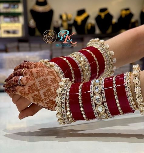 Chooda Designs Punjabi, Chura Bridal Punjabi Bride, Latest Chooda Designs Brides, Chooda Designs Brides, Bridal Chooda, Latest Gold Ring Designs, Wedding Chura, Best Indian Wedding Dresses, Bride Suit