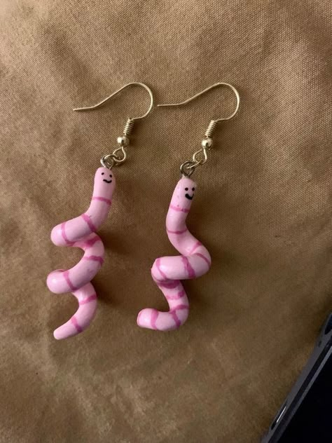 Silly Clay Earrings, Crazy Earrings Clay, Polymer Clay Worm, Weird Fashion Accessories, Weird Earrings Diy, Crazy Clay Ideas, Weird Polymer Clay Earrings, Polymer Clay Ideas Earrings, Diy Funky Earrings