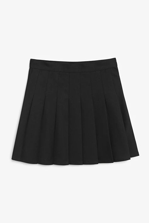 Pleated black short tennis skirt - Black - Monki WW Short Tennis Skirt, London Fits, Tennis Skirt Black, Black Loafer Shoes, Feminine Things, Black Tennis Skirt, School Skirt, Dr Wardrobe, Black Pleated Skirt