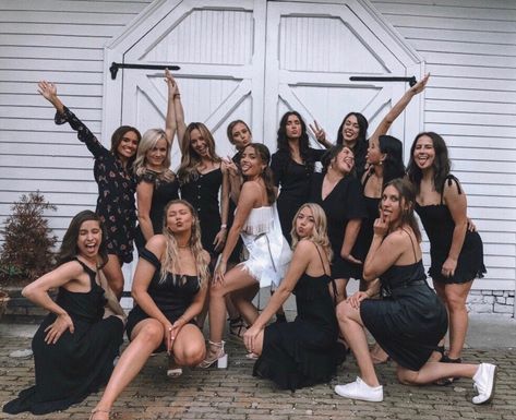 Bachelorette Party Outfit Black, Bachelorette Party Pictures, Black Bachelorette Party, Trendy Bachelorette Party, Scottsdale Bachelorette Party, Black Outfit Ideas, Hen Party Dress, 90s Fashion Outfits Hip Hop Party, Hen Party Outfits