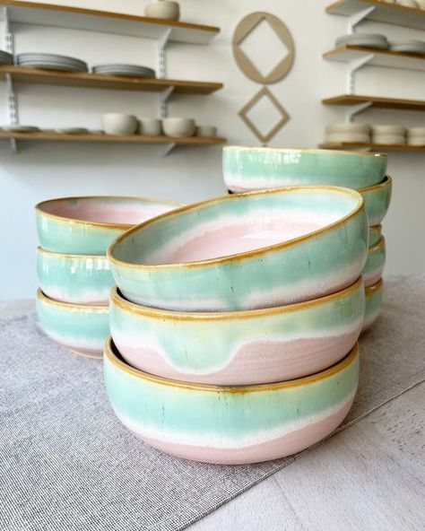 Watermelon Pottery, Spaghetti Bowl, Dinnerware Pottery, Glaze Colors, Glaze Combinations, Handmade Pottery Bowls, Pottery Form, Pottery Videos, Wheel Thrown Pottery