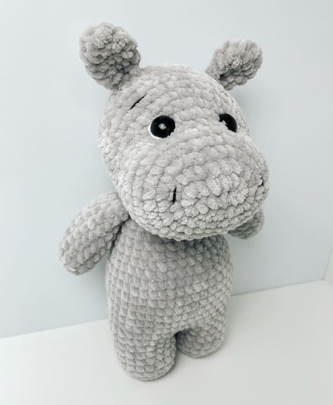 Crocheted Cow Pattern, Crochet Hippo, Amigurumi Cow, Crochet Toys Free, Easy Crochet Animals, Crochet Cow, Crochet Animals Free Patterns, Crochet Amigurumi Free Patterns, Beginner Crochet Projects