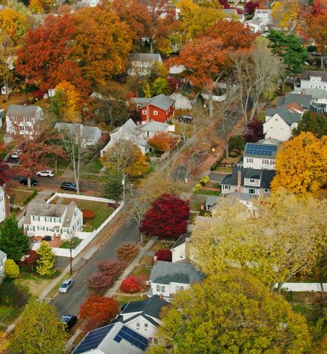 15 Charming Small Towns in Connecticut - PureWow Charming Small Towns, Small Town Connecticut, Small Town Architecture, Living In Connecticut, Small Town England, Winter In Connecticut, Small Town House Aesthetic, Small Town Life Aesthetic, Collinsville Ct