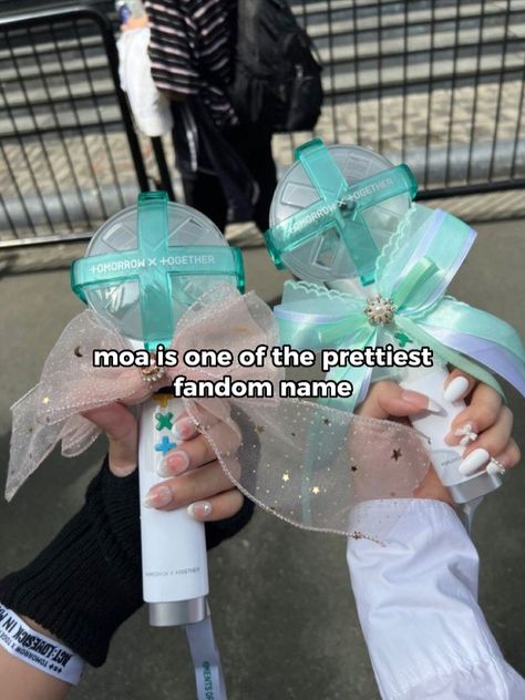 Kpop Fandom Names, Concert Essentials, Kpop Mix, Txt Concert, Txt Moa, Txt Kpop, Moa Diary, Moa Collection, Instagram Bio