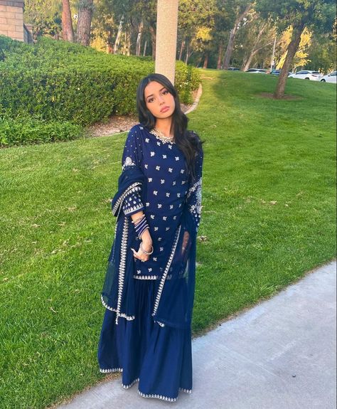 Navy Blue Desi Outfit, Dark Blue Punjabi Suit, Dark Blue Pakistani Dress, Blue Shalwar Kameez Women, Dark Blue Shalwar Kameez, Blue Desi Outfit, Blue Suit Indian, Party Wear Indian Dresses Salwar Kameez, Dark Blue Lengha