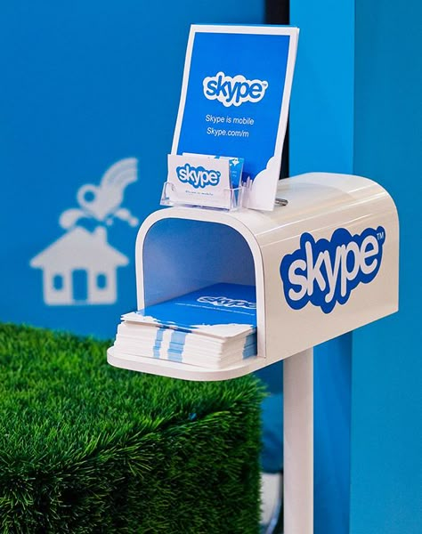 Skype exhibition at Communication Asia on Behance Experiential Activation, Booth Design Exhibition, Experiential Marketing Events, Creative Booths, Event Booth Design, Activation Ideas, Stand Feria, Corporate Event Design, Interactive Exhibition