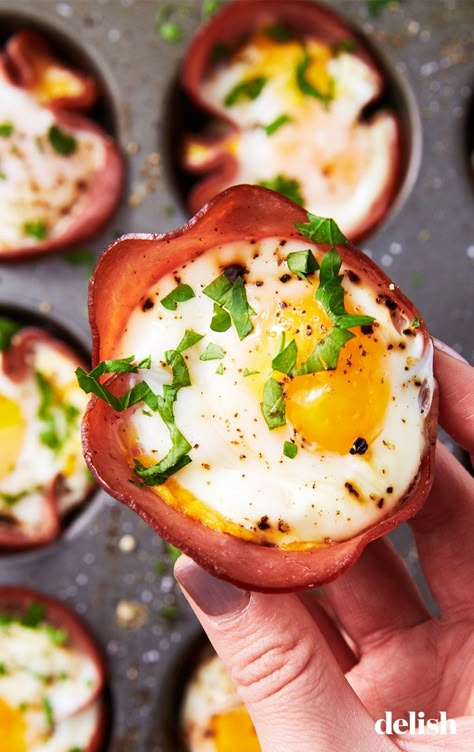 Egg Cups Recipe, Egg And Grapefruit Diet, 1000 Calorie, Egg Diet Plan, Boiled Egg Diet Plan, Grab And Go Breakfast, Boiled Egg Diet, Low Carb Diets, Ham Cheese