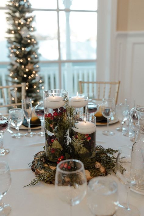 Winter Wedding Decorations in Arizona | Travel Photographer | These winter wedding table decorations were so cute and totally gave off Christmas spirit! I loved the Christmas colors and winter wedding flower decorations so much. See winter wedding decorations ideas, winter wedding venue decorations, winter wedding decorations ceremony and winter wedding decorations tables. Book my husband and I for your Arizona wedding photos or adventurous elopement photo and videography at kalimphotos.com! Christmas Wedding Top Table, Winter Backyard Wedding Ideas, Round Table Winter Centerpieces, December Wedding Dessert Table, Winter Wedding Photo Booth, Venue Christmas Decorations, Wedding Table Decorations Winter, Winter Shower Centerpieces, Minimalist Christmas Wedding