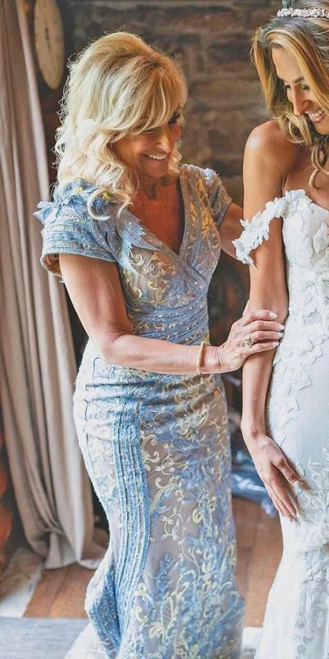 Long Mother Of The Bride Dresses You Are Sure To Love ★ #bridalgown #weddingdress Bride Shower Outfit, Colorful Mother Of The Bride Dresses, Mom Of Bride Dresses, Grooms Mom Dress, Summer Mother Of The Bride Dresses, Mother Of The Bride Fashion, Boho Mother, Mom Wedding Dress, Brides Mom