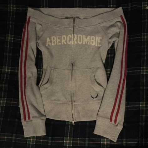 read shop policies before buying!! 🍀
 
vintage... - Depop Baggy Aesthetic, Vintage Abercrombie And Fitch, Soft Streetwear, Abercrombie (women), Vintage Abercrombie, Vintage Jumper, Depop Vintage, 2000s Fashion Outfits, Cool Jackets