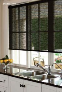 How to choose a modern kitchen blinds? How they will look exactly in your interior? What are the nuances can be when choosing blinds? Answers to these and other questions you will find in this Kitchen Blinds Modern, Kitchen Blinds Ideas, Nook Window, Roman Blinds Kitchen, Kitchen Window Blinds, Farmhouse Blinds, Kitchen Shades, Patio Blinds, Kitchen Windows