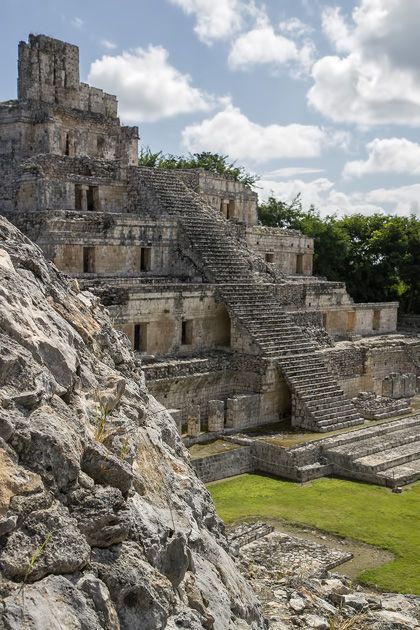 Maya Architecture, Mesoamerican Architecture, Aztec Architecture, Mayan Architecture, Maya Ruins, Aztec Ruins, Mayan Cities, Beautiful Ruins, Mayan Art