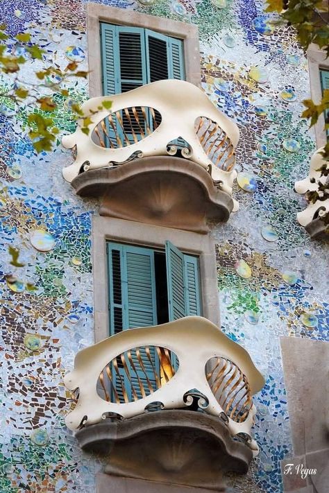 Antoni Gaudi Casa Batllo, Barcelona Casa Batllo, Barcelona Architecture Gaudi, Gaudi Inspired Tattoo, Antoni Gaudi Mosaic, Barcelona Moodboard, Antonio Gaudi Architecture, Gaudi Casa Batllo, Antoni Gaudi Architecture