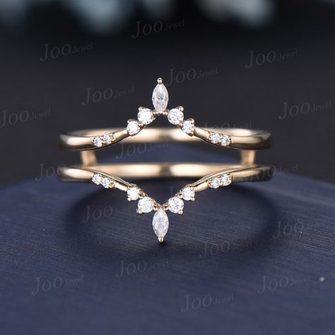 Double Curved Moissanite Wedding Band 14K Gold Enhancer Stacking Matching Nesting Band Bridal Wedding Promise Ring Jacket Anniversary Gifts  * Metal: 925 sterling silver, Solid 14k/18k gold,platinum * Gemstones: moissanite --------------------------- ❥Payment Plan❥ The first payment is 30% of the total, then the rest payment can be divided into several payments. Total payment period is 3 months. --------------------------- ❥Free Engraving❥ Up to 15 letters ---------------------------- ❥Refund and Exchanges❥ We offer 30 days Money Back guarantee return policy. Item(s) must be returned in unused (original) condition. As the item was custom made for you,some restocking fee will be cut from the original payment. Double Sided Wedding Band, Wedding Bands For Diamond Shaped Ring, Nesting Rings Wedding Bands, Wedding Band Jacket Gold, Jacket Wedding Band, Marquise Ring Enhancer, Vintage Wedding Band Stack, Insert Wedding Band, Wedding Band Insert