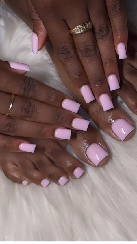 Regular Nails Ideas, Shorties Nails Solid Color, Shorties Nails Plain, Square Acrylic Nails Plain, Dip On Real Nails, Simple Nails No Design, Back To School Nails Black People, Baby Pink Nails Black Women, Pink Nails Easy