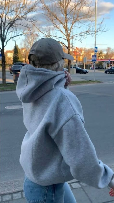 Cute Basic Outfits, Gray Hoodie Outfit, Hoodie Outfit Ideas, Hoodie Outfit Aesthetic, Street Style Oversized, Outfit For Autumn, Comfy Outfit Ideas, Hoodie Season, Clothes Amazon