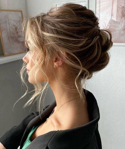 Messy Updo with Face-Framing Pieces Face Framing Tendrils Updo, Volumizing Updo, Medium Length Hair Dos For Wedding, Updo For Oval Face Shape, Bun With Face Framing Pieces, Updo With Face Framing Pieces, Face Framing Updo, Messy Updos For Medium Length Hair, Up Dos For Medium Hair Wedding