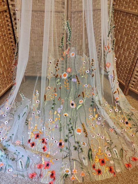 Floral Edged Orange Wildflower Veil / Veil With Embroidered Flowers / Alternative Bridal Veil / Woodland Wedding Veil / Floral Wedding Veil - Etsy Veil With Real Flowers, Wildflower Inspired Bridesmaid Dresses, Wedding Dress With Wildflowers, Wildflower Theme Wedding Dress, Bridal Veil Flowers, Wedding Dresses Wildflower, Wild Flower Veil Wedding, Colored Flower Veil, Veil With Embroidered Flowers