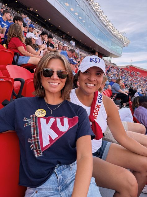 #customshirt #sewing #kansas #universityofkansas #ku #football #merch #gameday #outfits #outfitideasforschool Ku Basketball Game Outfit, Kansas Gameday Outfit, Cute School Merch, Ku Aesthetic, Ku Football, Football Merch, Graduation Things, Halo Tattoo, Ku Basketball