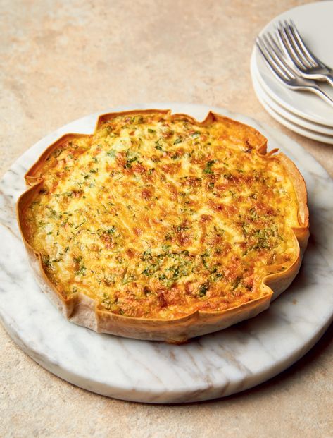 Mary Berry’s Fast Quiche Mary Berry Quiche Recipes, Mary Berry Foolproof Recipes, Mary Berry Recipes Dinners, Quick Quiche Recipes, Mary Berg Recipes, Great British Bake Off Recipes, Best Quiche Recipe Ever, Quiches Recipes, Easy Quiche Recipes