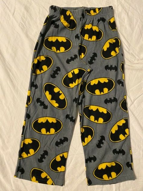 Star Pyjama Pants, Y2k Outfits Pajamas, Batman Pajamas Aesthetic, Marvel Pajama Pants, Batman Pjs Pants, Spider Man Pants Pjs, Matching Batman Pajamas, Spiderman Pyjama Pants, Character Pajama Pants