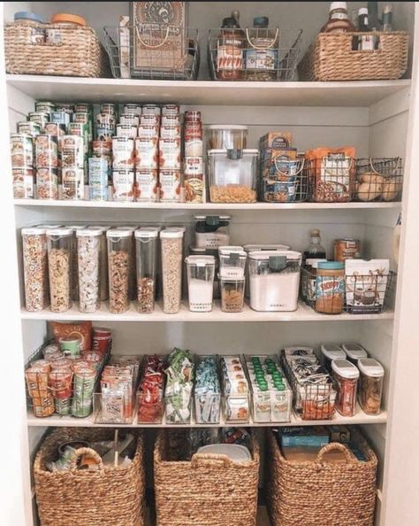 Kitchen Renovation Diy Ideas, Pantry Inspiration, Small Pantry Organization, Pantry Organisation, Pantry Organization Ideas, Food Pantry Organizing, Pantry Remodel, Organized Pantry, Pantry Makeover