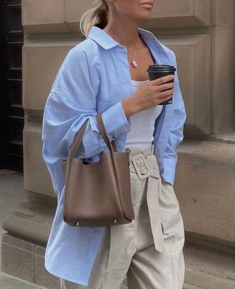 Classic Style Outfits, Classic Style Women, Fashion Victim, New Version, Outfit Inspo Fall, Minimal Fashion, Look Fashion, Minimalist Fashion, Autumn Winter Fashion