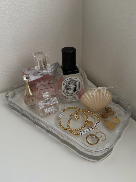 Vintage Perfume Tray, Perfume Plate, Perfume Tray Aesthetic, Ottawa House, Perfume Trays, Photo Tray, Perfume Aesthetic, Dish Display, Makeup Tray