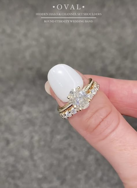 Gold Band Engagement Rings, Tiny Diamond Ring, Cute Promise Rings, Pretty Engagement Rings, Dream Wedding Ring, Gold Earrings Models, Wedding Ring Ideas, Cute Engagement Rings, Future Engagement Rings