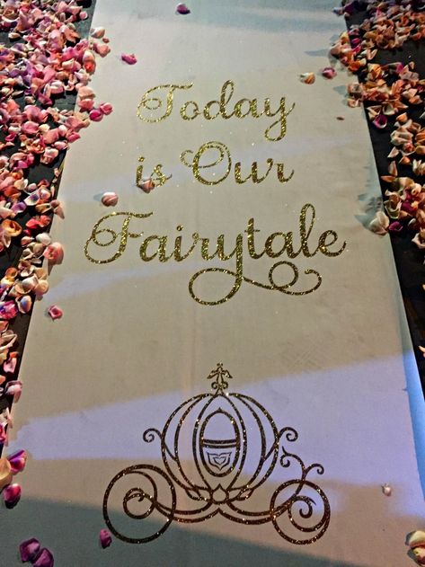 Disney Wedding Decorations, Cinderella Wedding Theme, Fairytale Wedding Theme, Fairy Tail Wedding, Beauty And Beast Wedding, Disney Princess Wedding, Disney World Wedding, Disney Inspired Wedding, Disney Wedding Theme