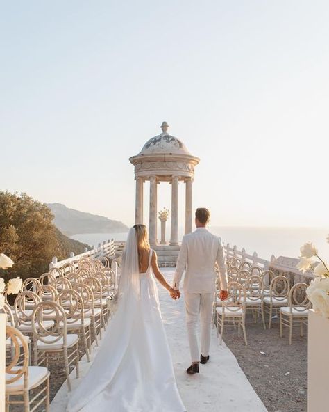 Tuscany Villa Wedding, Deia Mallorca, Cliff Wedding, Destination Wedding Spain, Global Wedding, Spain Culture, Ibiza Wedding, Wedding Dresses Uk, Wedding Spain