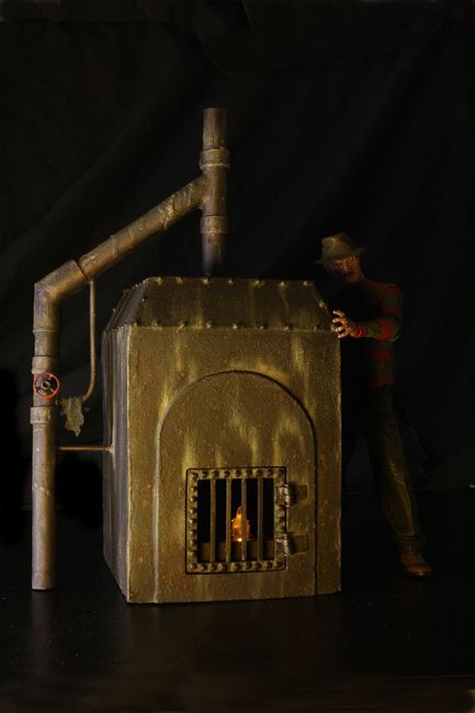 Nightmare On Elm Street Freddy Krueger Furnace diorama. (Figure not included) Halloween Diorama, Street Film, Loki Tv, Grey Knights, A Nightmare On Elm Street, Space Wolves, Halloween Costume Shop, Halloween Displays, Elm Street