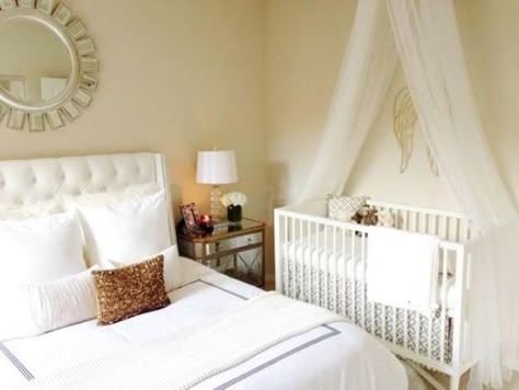 Baby Cribs in Master Bedrooms, Room Design Ideas and Furniture Placement Shared Baby Rooms, Nursery Guest Room, Nursery Nook, Parents Bedroom, Baby Corner, Parents Room, Transitional Bedroom, Shared Room, Furniture Placement