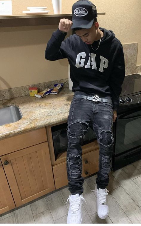 Caine Husky, Black Outfit Men, Drippy Outfit, Rapper Outfits, Drip Outfit Men, Hype Clothing, Black Men Fashion Swag, Black Men Street Fashion, Swag Outfits Men