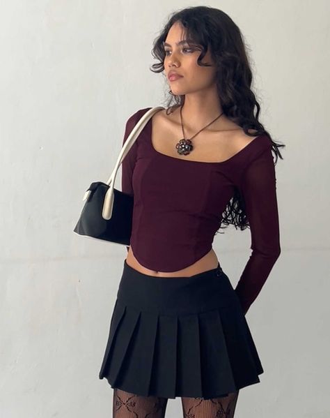 Autumn Lookbook, Supernatural Dr, Burgundy Outfit, Fun Clothes, Skirt Model, Fits Inspo, Burgundy Top, Current Fashion, Motel Rocks