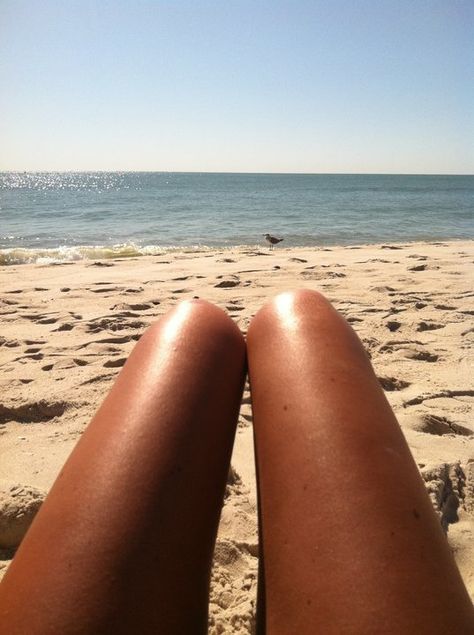 Are These a Pair of Legs or Two Hot Dogs? - My Modern Metropolis Legs Tumblr, Tan Goals, Dog House Plans, Dog Leg, Jamaica Vacation, Tan Legs, Summer Tanning, Better Than Yours, Summer Dog