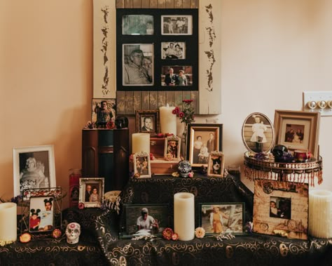 Two Times the Love | By Sue Long | Photography by Margarita Stamatelopoulos #MatthewBushong #AshleyGoss #wedding #DíadelosMuertos #ofrenda #reception Ofrenda Table Wedding, Wedding Ofrenda Ideas, Ofrenda At Wedding, Ofrenda For Wedding, Modern Ofrenda, Wedding Ofrenda, Ofrenda Table, Altar Table Ideas, Memorial Altar