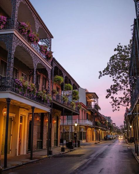 Louisiana French Quarter, Nova Orleans Aesthetic, New Orleans Aesthetic French Quarter, Nola Aesthetic, Louisiana Aesthetic, New Orleans Aesthetic, New Orleans Festivals, Nola Trip, New Orleans Vacation