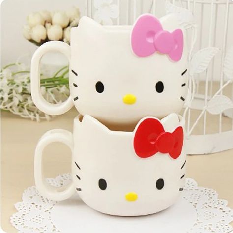 Hello Kitty Breakfast Milk Cup (Hello Kitty Plastic Mug) https://kyoota.com/products/hello-kitty-breakfast-milk-cup-hello-kitty-plastic-mug Kyoota #Hot Hello Kitty Breakfast, Hello Kitty Cups, Melamine Cups, Breakfast Routine, Plastic Mugs, Cute Hello Kitty, Cartoon Fashion, Breakfast Cups, Hello Kitty Cartoon