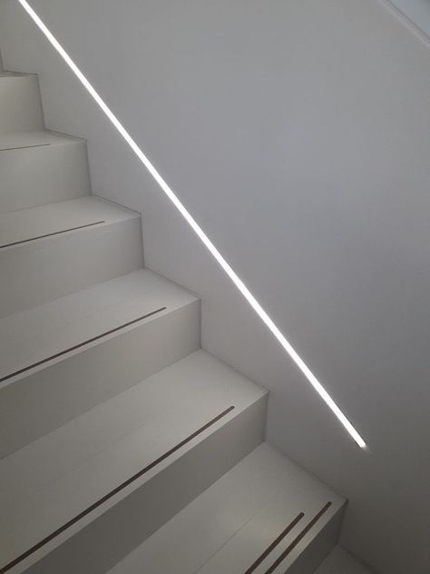 Light In Staircase, Stairs Lighting Ideas, Mechelen Belgium, Led Staircase, Staircase Lighting Ideas, Plaster Ceiling Design, Led Stair Lights, West Facing House, درج السلم